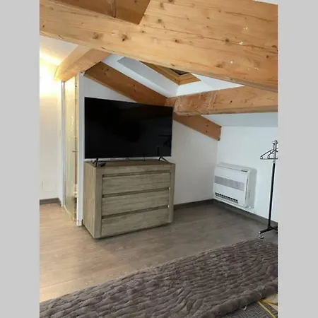 Duplex En Plein Centre De Corte