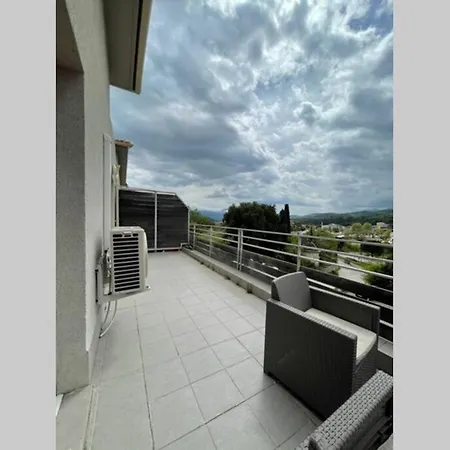 Duplex En Plein Centre De Corte Appartamento Corte (Corsica)