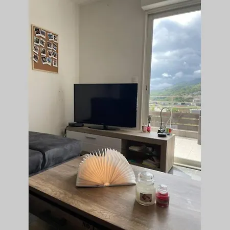 Duplex En Plein Centre De Corte